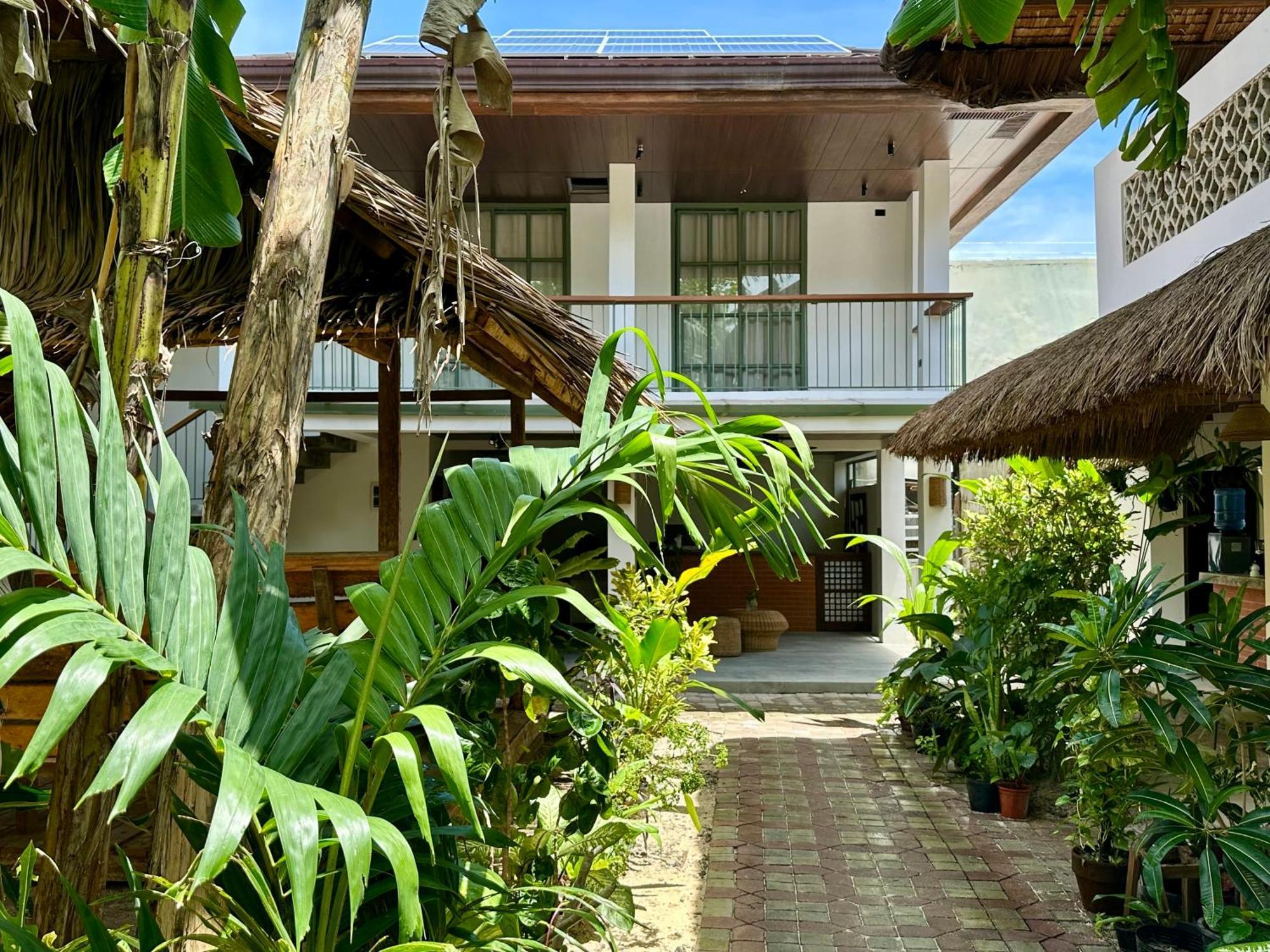 Alpas Siargao Hostel General Luna  Buitenkant foto